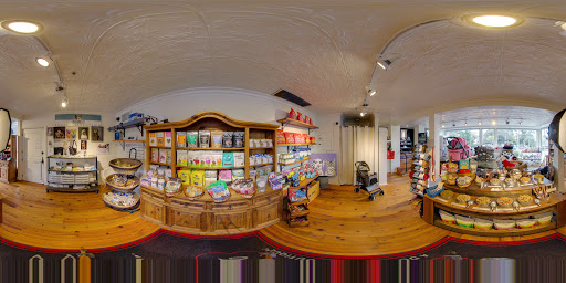 Pet Supply Store «Diggidy Dog», reviews and photos, Ocean Ave & Monte Verde St, Carmel-By-The-Sea, CA 93923, USA