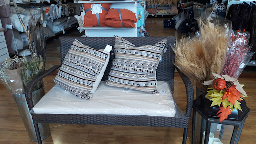 Department Store «HomeGoods», reviews and photos, 2731 N Elston Ave, Chicago, IL 60647, USA