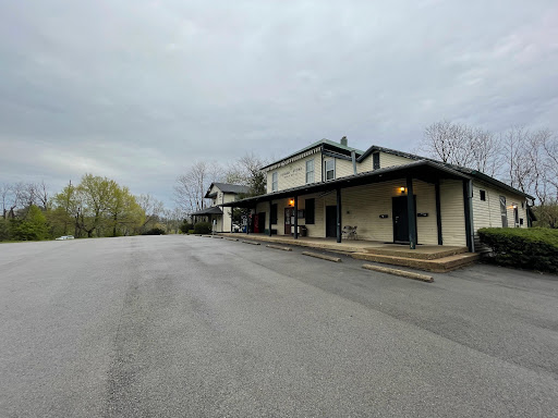 Grocery Store «Goshen General Store», reviews and photos, 11940 W U.S. Hwy 42, Goshen, KY 40026, USA