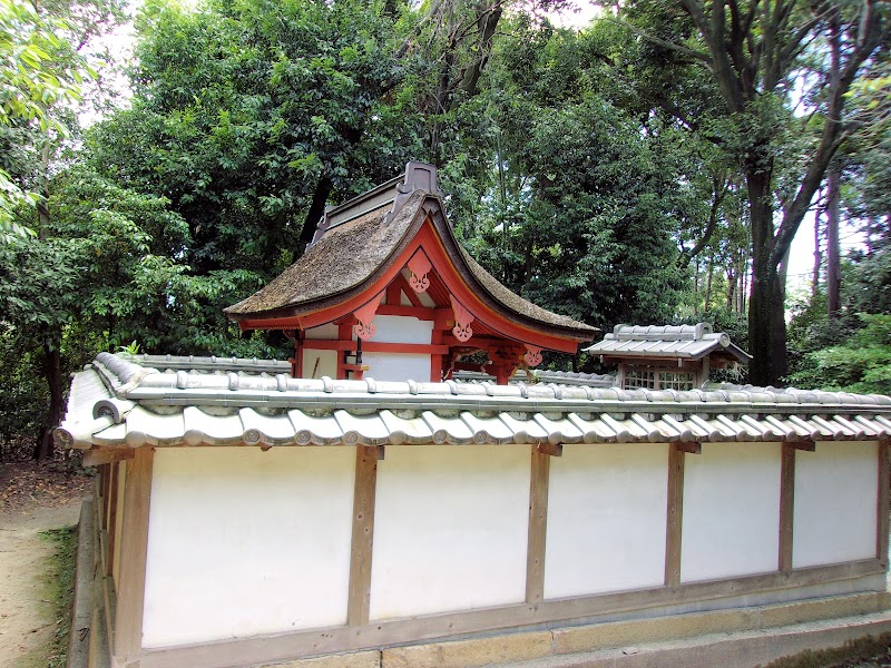 末社 貴船神社 本殿