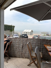 Atmosphère du Restaurant La Terrasse des Ammonites à Benerville-sur-Mer - n°6