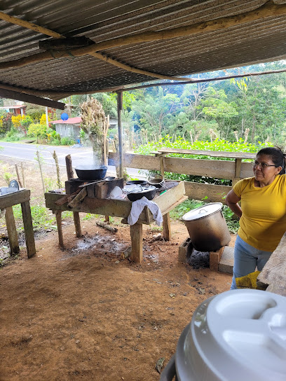 El Algarrobo. Familia Mariscal. - Las Tinajas, de, El Cacao, Panama