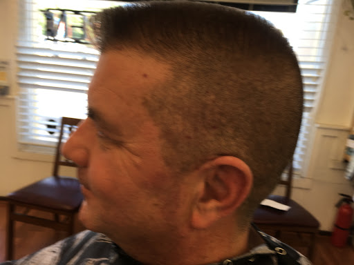 Barber Shop «Burtonsville Barber Shop», reviews and photos, 15512 Old Columbia Pike, Burtonsville, MD 20866, USA