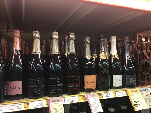 Wine Store «Total Wine & More», reviews and photos, 6240 Little River Turnpike, Alexandria, VA 22312, USA