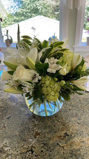 Florist «LaVassar Florists», reviews and photos, 7530 20th Ave NE, Seattle, WA 98115, USA