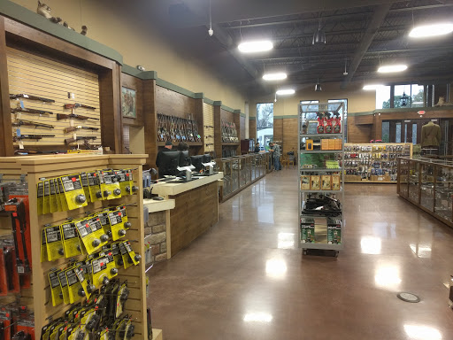 Gun Shop «Huron Valley Guns», reviews and photos, 143 S Milford Rd, Milford, MI 48381, USA