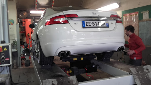 Photo 1 - GARAGE JPK