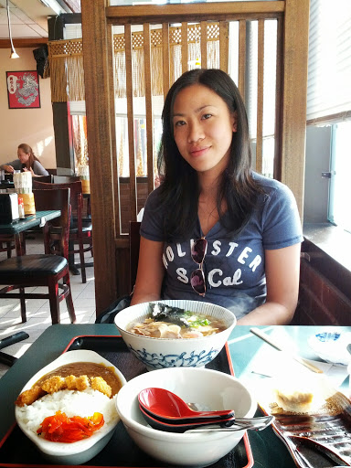 Shopping Mall «Oaktree Mall Shopping Center», reviews and photos, 2024 Center Ave n, Fort Lee, NJ 07024, USA