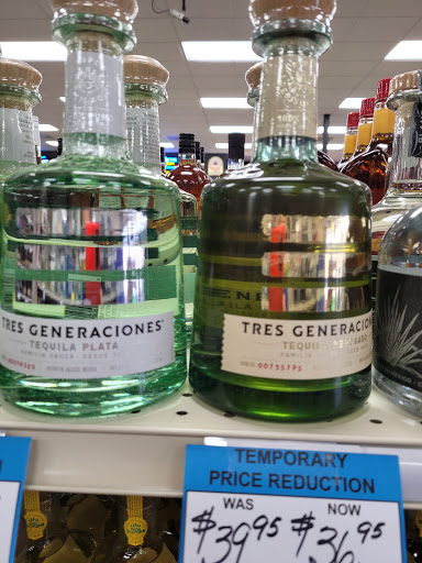 Liquor Store «Newport Liquor Store», reviews and photos, 2019 N Coast Hwy, Newport, OR 97365, USA