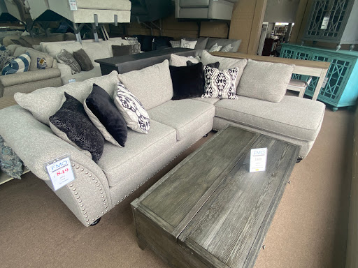 Mattress Store «Furniture & Merchandise Outlet», reviews and photos, 531 NW Broad St, Murfreesboro, TN 37130, USA