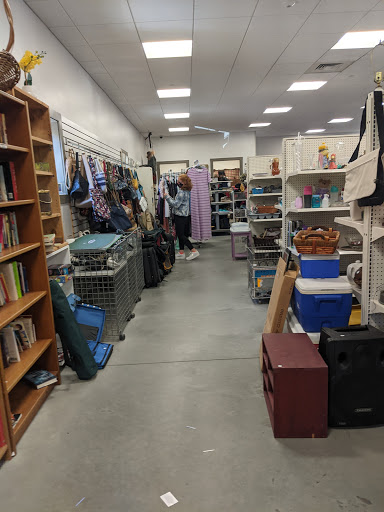 Thrift Store «LISTEN Thrift Store, River Point Plaza», reviews and photos