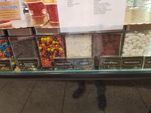 Ice Cream Shop «Cold Stone Creamery», reviews and photos, 4013 Welsh Rd, Willow Grove, PA 19090, USA