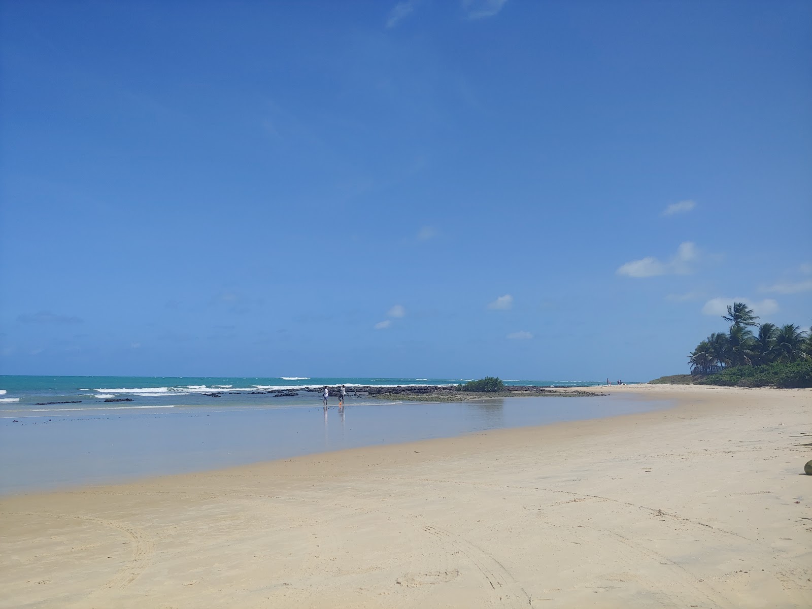 Foto von Praia de Pirambuzios II mit beiger sand Oberfläche