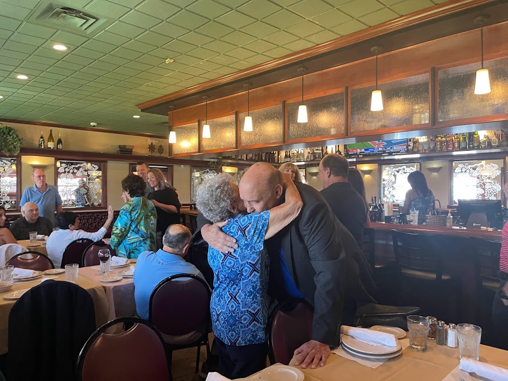 Vito's Ristorante 13057