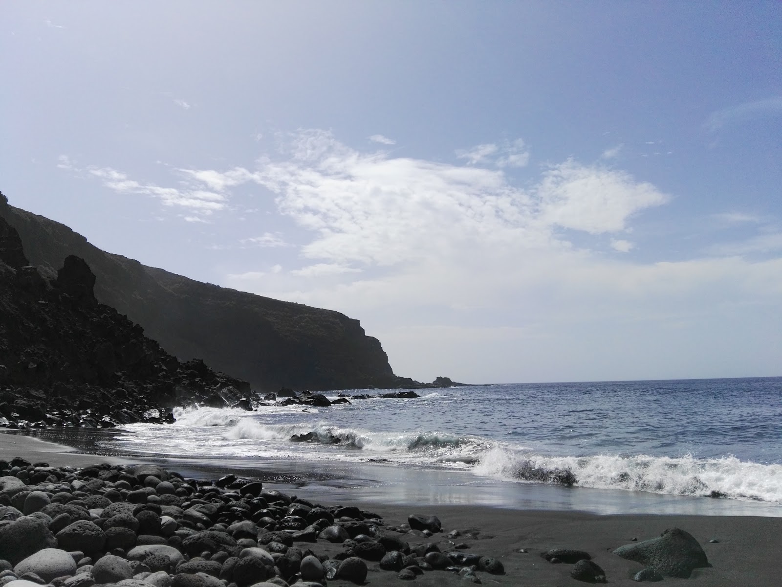 Fotografija Playa de Callejoncito II z modra čista voda površino