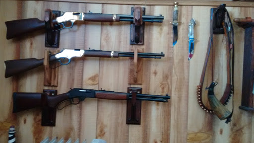 Outdoor Sports Store «Fin Feather Fur Outfitters - Cleveland», reviews and photos, 18030 Bagley Rd, Middleburg Heights, OH 44130, USA