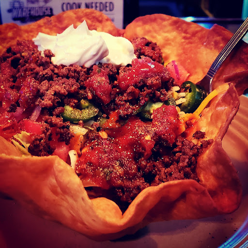 Bar & Grill «The Warehouse Bar & Grill», reviews and photos, 3346 S Peoria Ave, Tulsa, OK 74105, USA