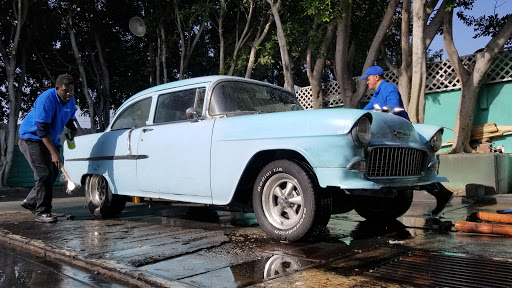 Car Wash «Town & Country Hand Car Wash», reviews and photos, 2747 E Chapman Ave, Orange, CA 92869, USA