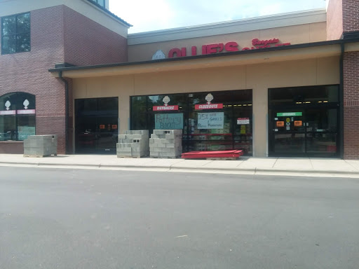 Shopping Mall «Cary Village Square Shopping Center», reviews and photos, 657 Cary Towne Blvd, Cary, NC 27511, USA