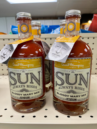 Shopping Mall «Periwinkle Place», reviews and photos, 2075 Periwinkle Way, Sanibel, FL 33957, USA