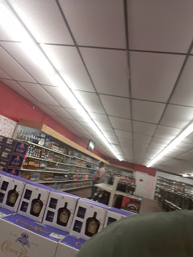 Liquor Store «Ralston Discount Liquors #28», reviews and photos, 557 Uvalde Rd, Houston, TX 77015, USA