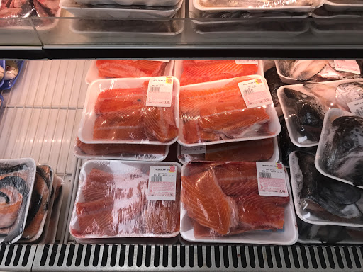 Grocery Store «R-N Market», reviews and photos, 6670 N Cedar Ave, Fresno, CA 93710, USA