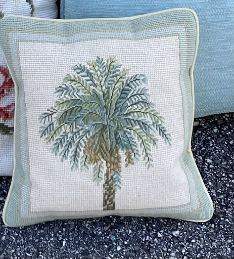 Thrift Store «Tambourine Resale Shop», reviews and photos, 1619 10th Ave, Vero Beach, FL 32960, USA