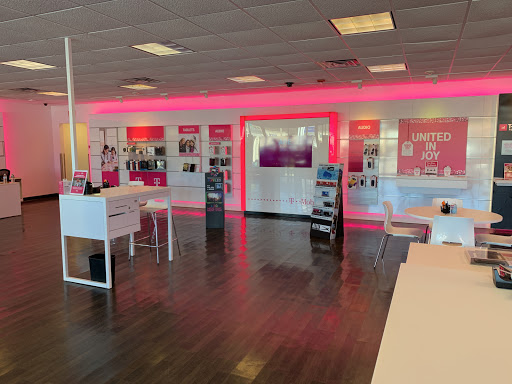 Cell Phone Store «T-Mobile», reviews and photos, 1660 Mineral Spring Ave, North Providence, RI 02904, USA