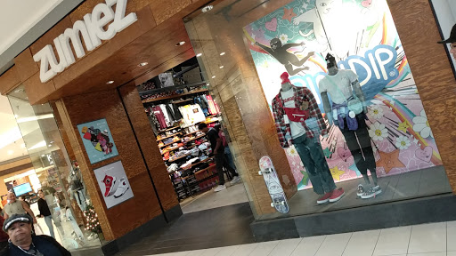 Zumiez