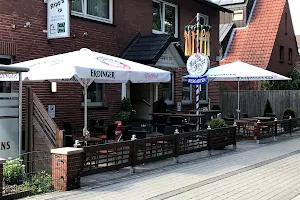 Neustädter Bierschänke "Kipp´n in" & Ferienwohnungen image