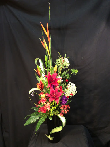 Florist «W/E Flowers», reviews and photos, 352 N State St, Ukiah, CA 95482, USA