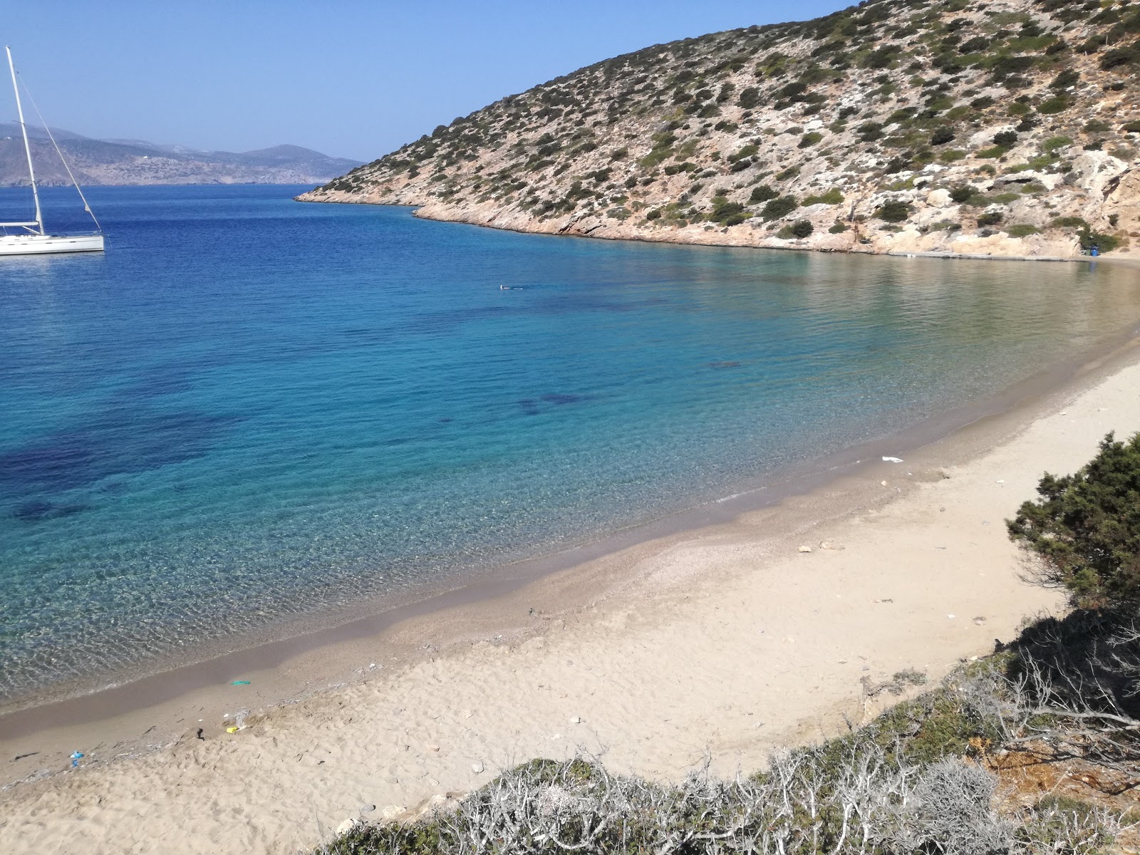 Maltezi Beach'in fotoğrafı çok temiz temizlik seviyesi ile