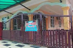 IKHTAQWA Homestay image