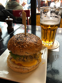 Hamburger du Restaurant Le Paradis à Paris - n°8