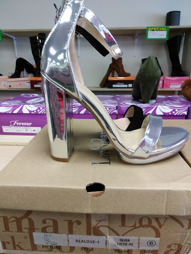 Shopping Mall «Liberty Court Shopping Center», reviews and photos, 8660 Liberty Rd, Randallstown, MD 21133, USA