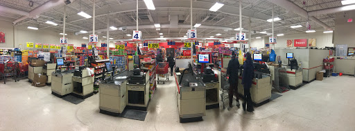 Grocery Store «Save-A-Lot», reviews and photos, 7240 S Stony Island Ave, Chicago, IL 60649, USA