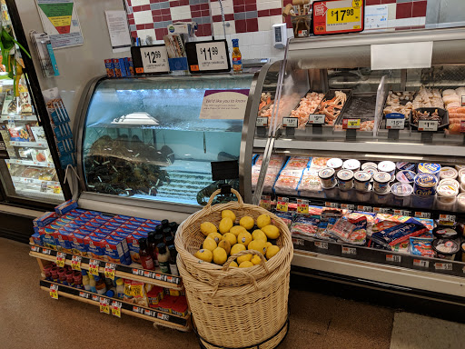 Grocery Store «Stop & Shop», reviews and photos, 155 Boston Post Rd, Waterford, CT 06385, USA