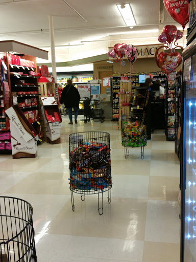 Grocery Store «D & W Fresh Market», reviews and photos, 2103 Parkview Ave, Kalamazoo, MI 49008, USA