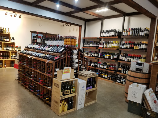 Liquor Store «B&S WINE AND SPIRITS», reviews and photos, 152 Wyckoff Ave, Brooklyn, NY 11237, USA