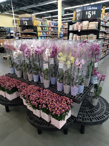 Supermarket «Walmart Neighborhood Market», reviews and photos, 7025 W Main St, Milwaukee, WI 53214, USA