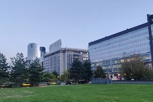 Nanterre-Préfecture train station image