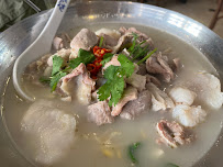Soupe de poulet du Restaurant chinois Yummy Noodles 渔米酸菜鱼 川菜 à Paris - n°20