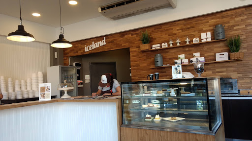 Iceland Helados - Ice cream shop en Ituzaingó