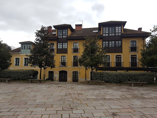 puertas automaticas Fisioterapia Javier Montes en Nava