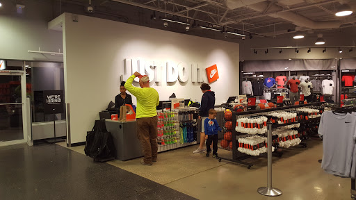 Clothing Store «Nike Factory Store», reviews and photos, 10700 Factory Shop Blvd, Gulfport, MS 39503, USA