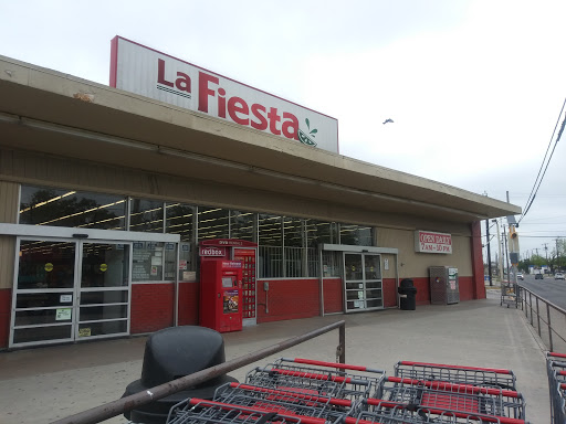 Supermarket «La Fiesta», reviews and photos, 5103 S Flores St, San Antonio, TX 78214, USA