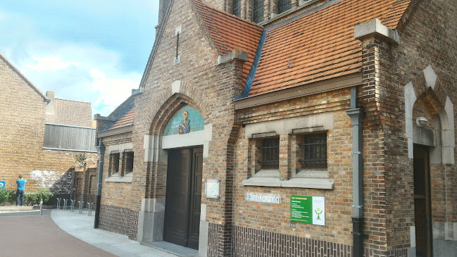 Sint-Catharinakerk Assebroek - Kerk