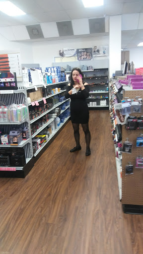 Armstrong McCall Professional Beauty Supply, 12230 Westheimer Rd, Houston, TX 77077, USA, 