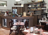 Atmosphère du Restaurant Le Bistro Aveyronnais à Le Perray-en-Yvelines - n°14