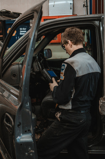 Auto Repair Shop «Antero Automotive & Truck Services», reviews and photos, 6615 S Dayton St Suite B, Greenwood Village, CO 80111, USA